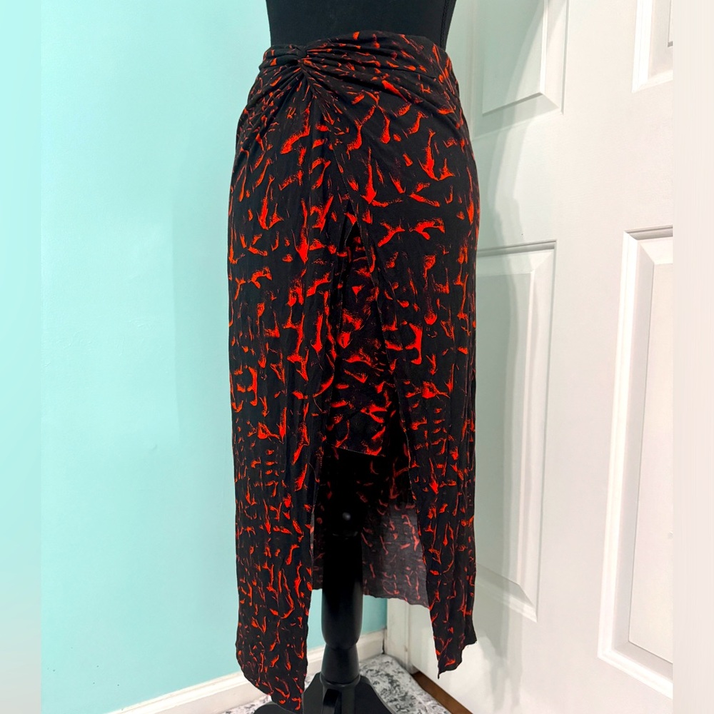 Helmut Lang printed knee-length skirt with slit at front size S